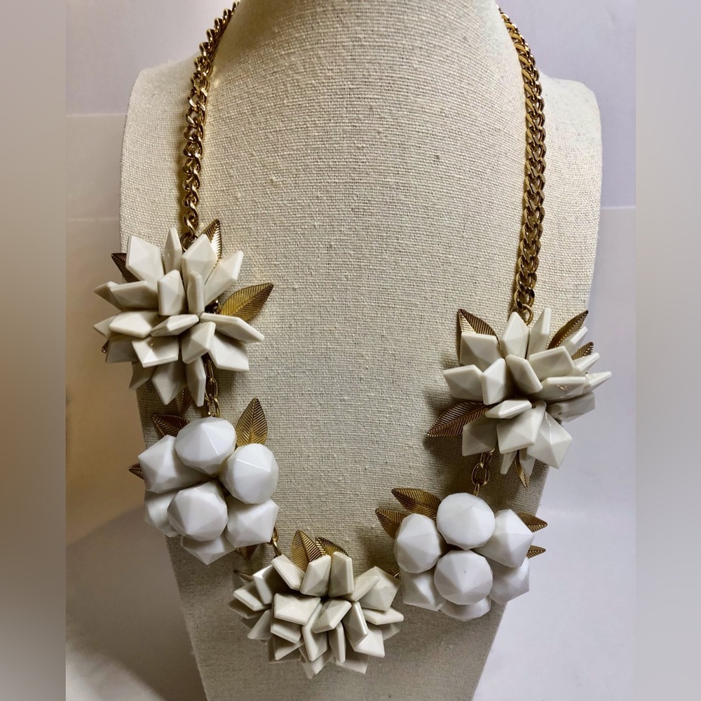 Natasha Couture White & Beige Floral on Gold Statement Necklace